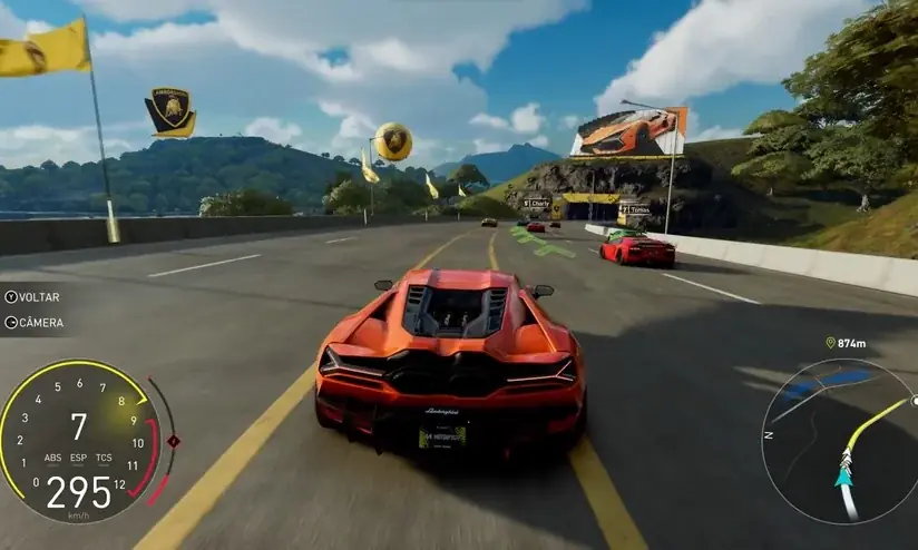 Lamborghini laranja a 295 km/h em uma Playlist da marca