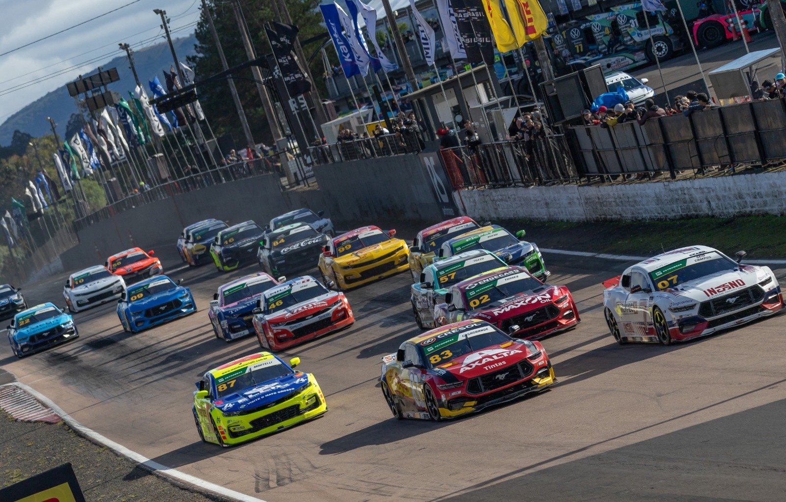 Estrella Galicia apresenta 0,0 Tostada em ação especial na etapa da NASCAR Brasil no Velocitta - Image 1